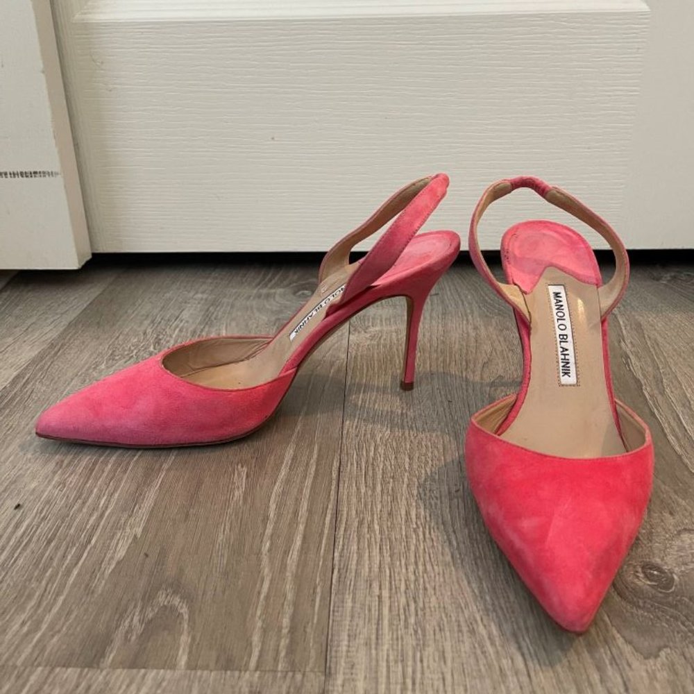 Manolo Blahnik Carolyne Pink Suede Slingback Heels 38.5
